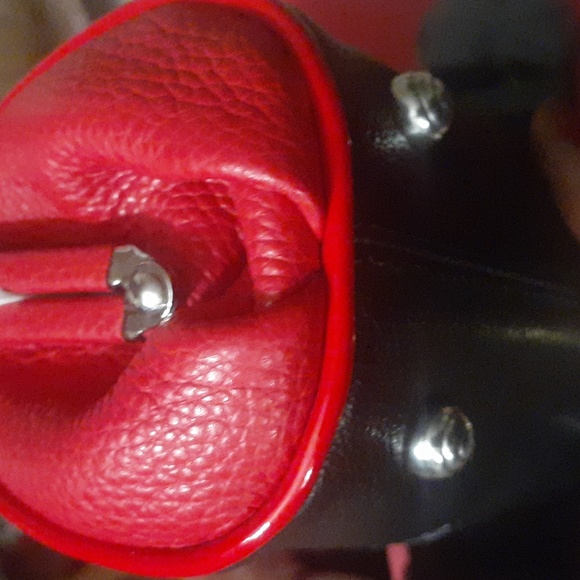 BRIGHTON CROSSBODY KISSLOCK LOVE LEATHER BAG NWOT - Picture 8 of 9